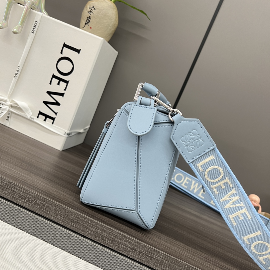 Loewe Puzzle Bags